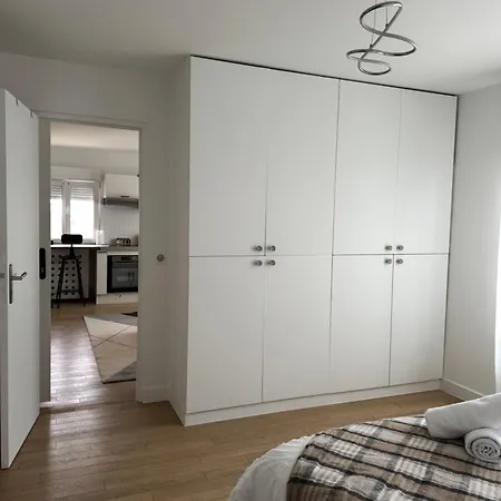 Pyramide Apartamento *