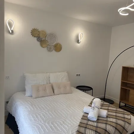 Pyramide Apartamento *